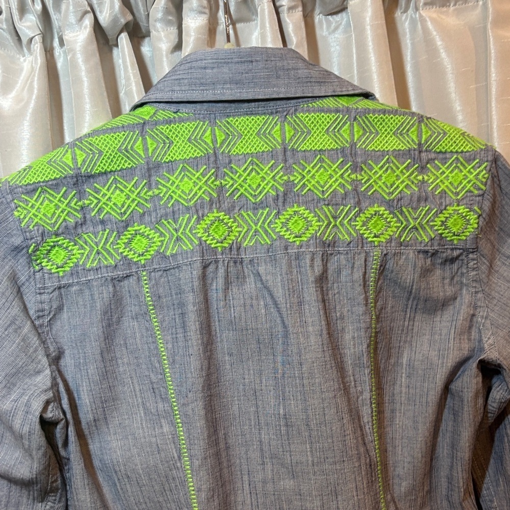 Rock & Roll Cowgirl Chambray button down Western Shirt, Rodeo, small - Picture 10 of 13